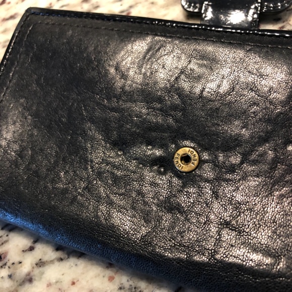 Fendi B bag and matching wallet - Picture 14 of 16